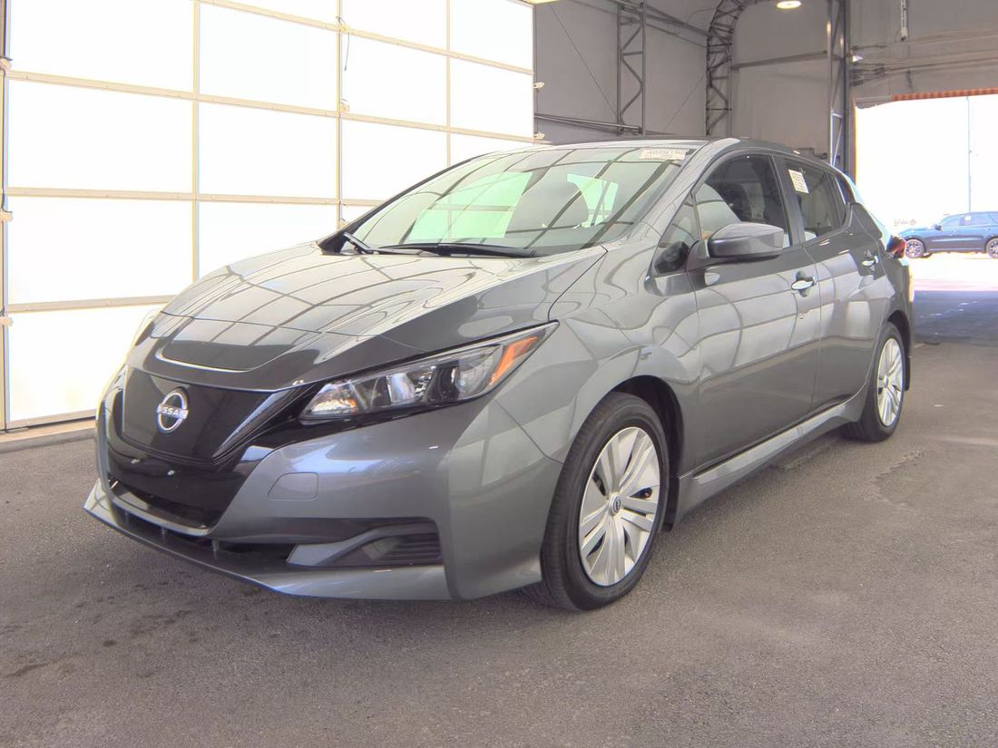 2025 NISSAN S