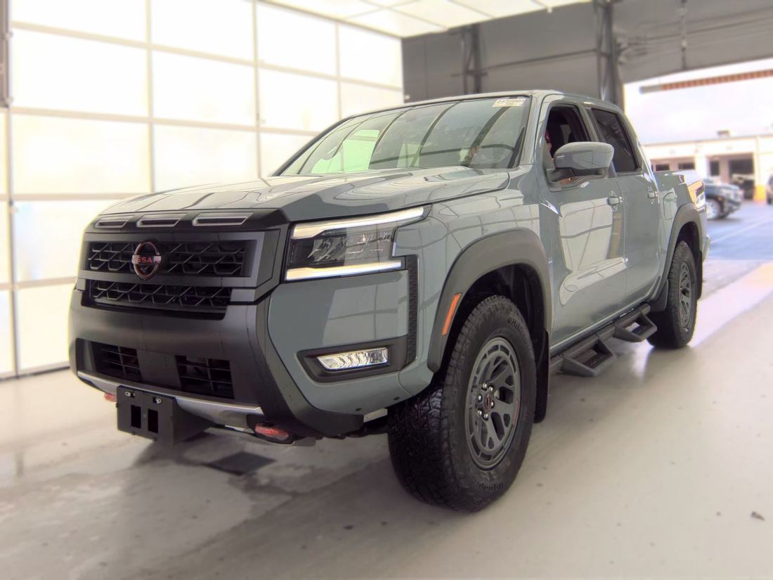 2026 NISSAN Frontier