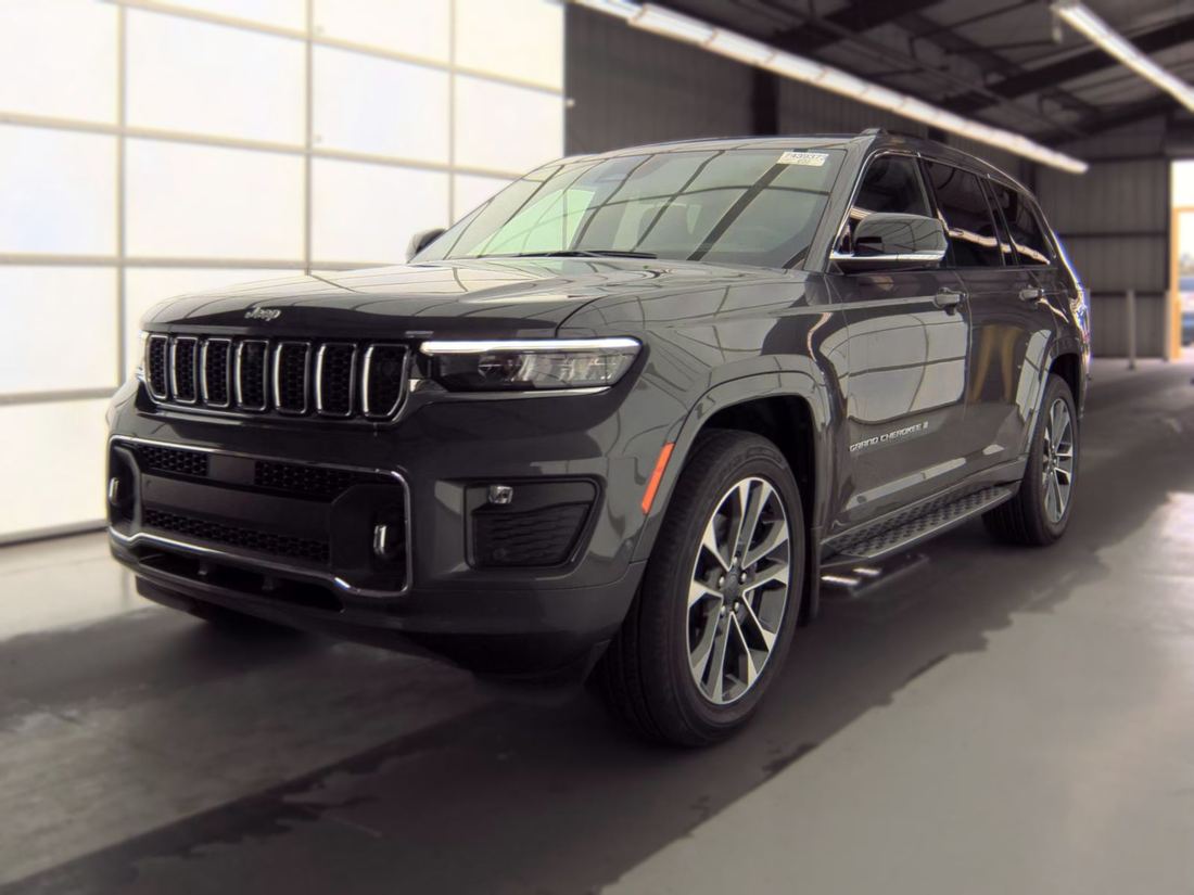 2025 JEEP Overland