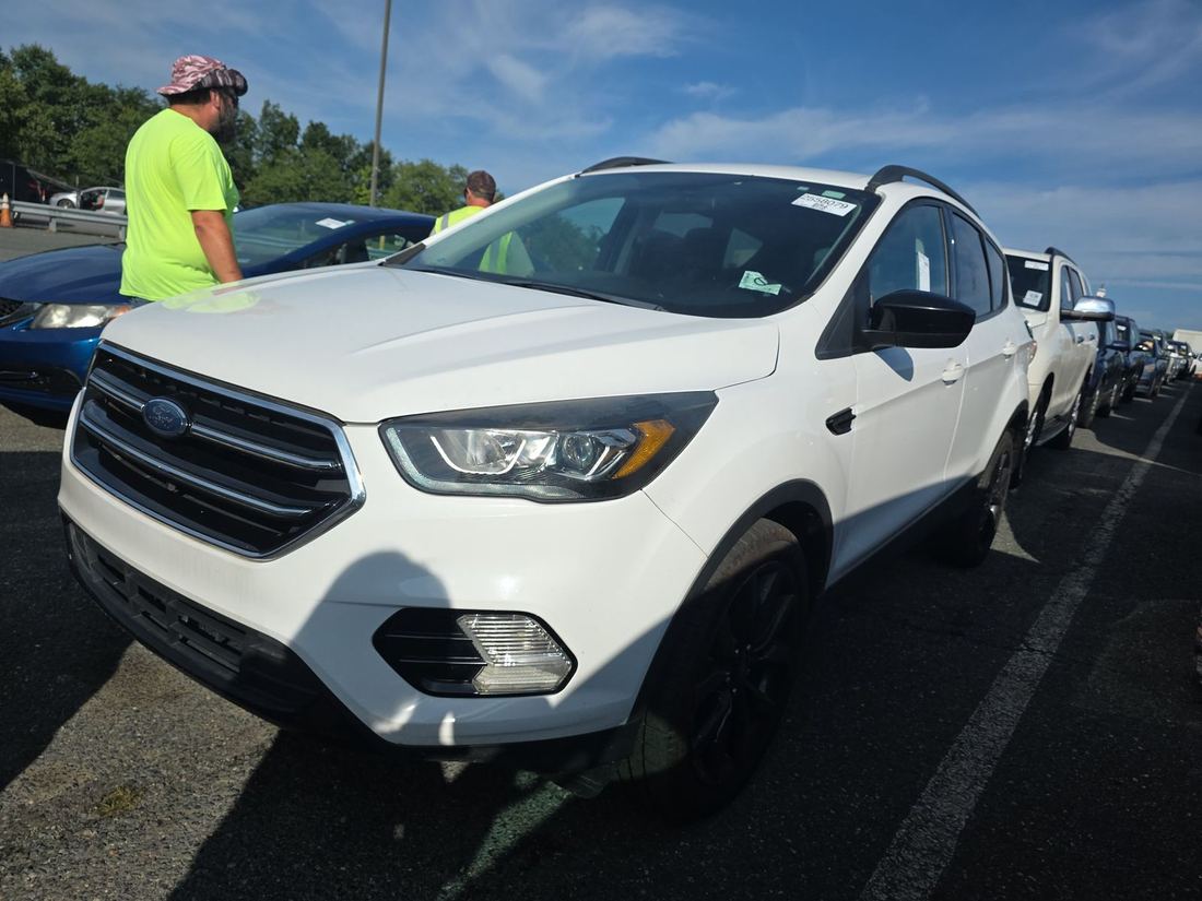 2018 Ford SE