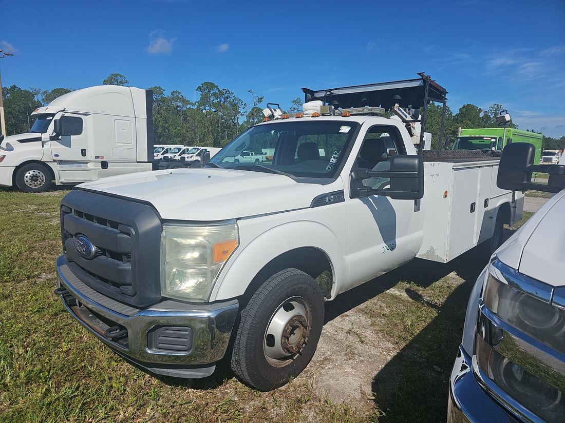 2015 FORD Super Duty - Dual Rear Wheel