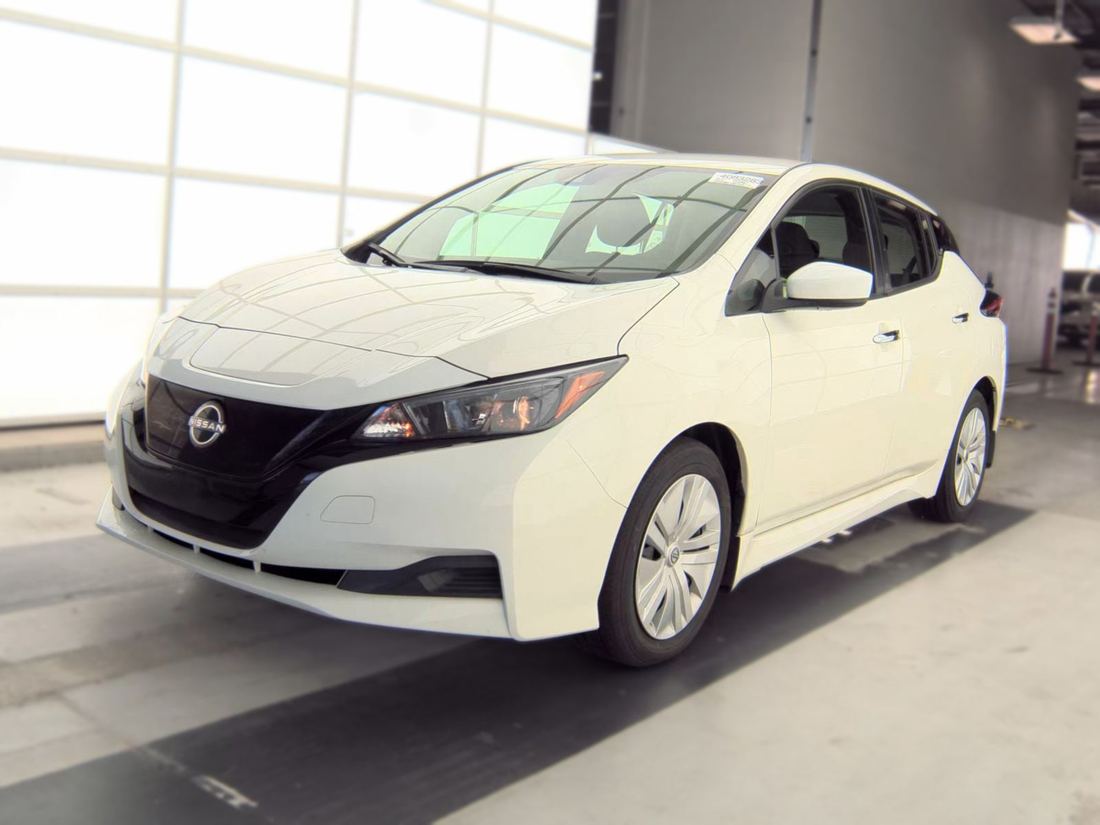 2025 NISSAN S