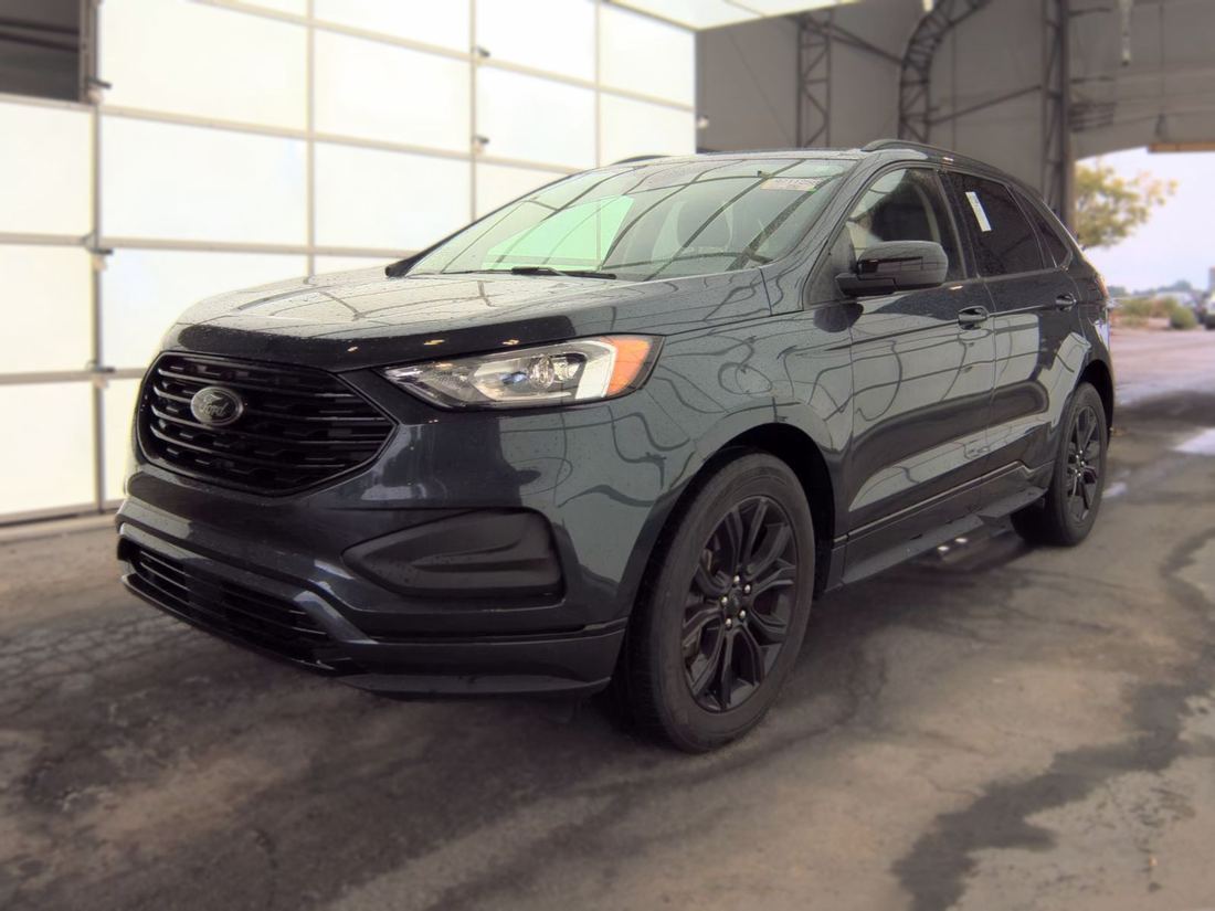 2023 FORD SE