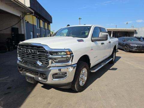 2025 Ram Big Horn/Lonestar