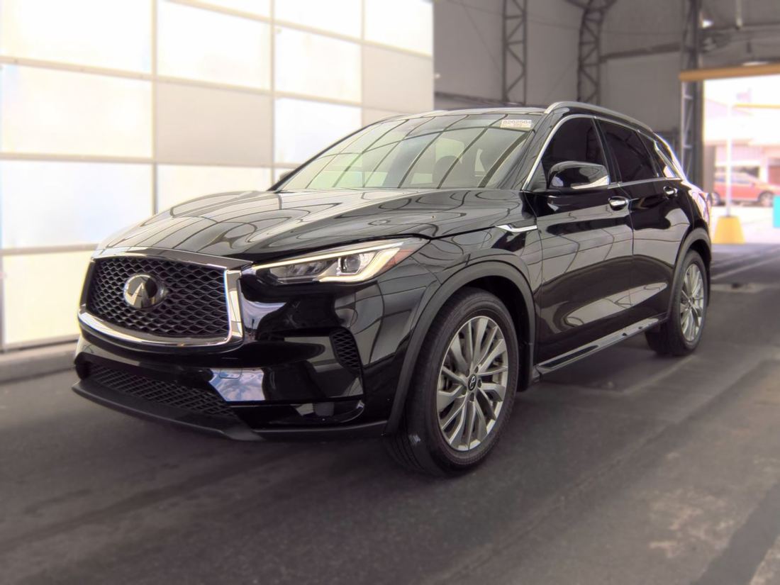 2023 INFINITI Luxe