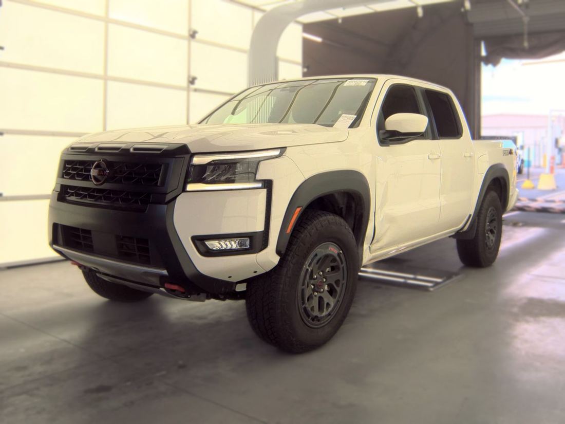 2026 NISSAN Frontier
