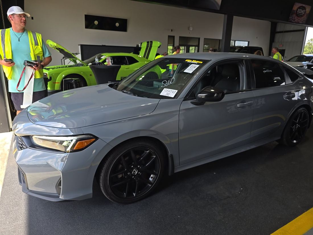 2025 HONDA Sport
