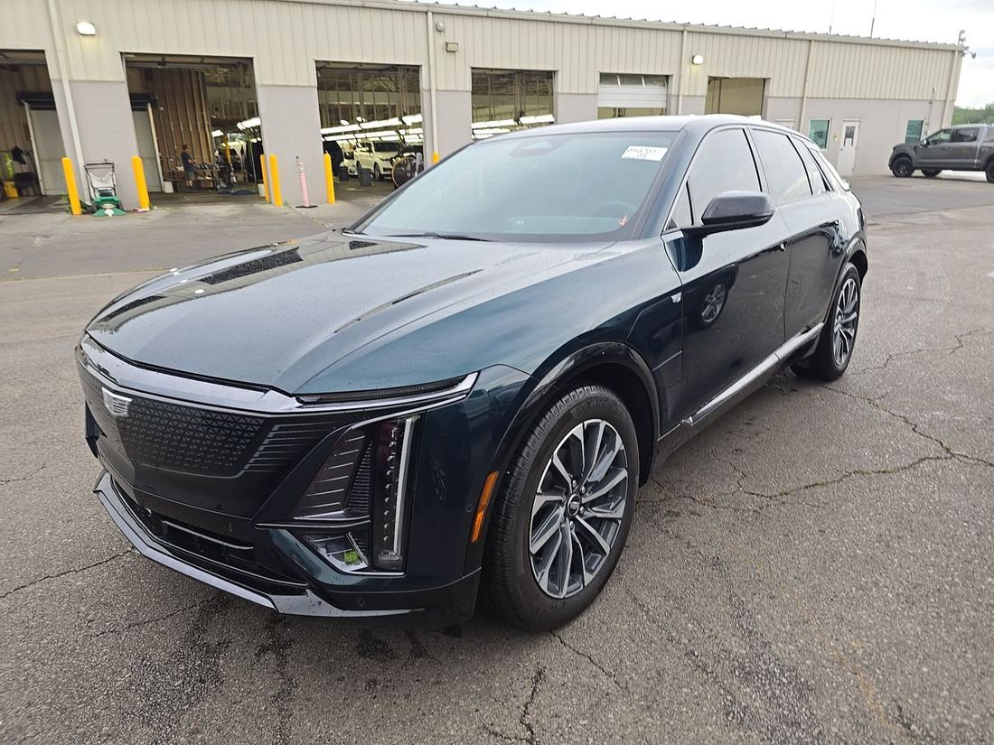 2024 Cadillac Sport-1
