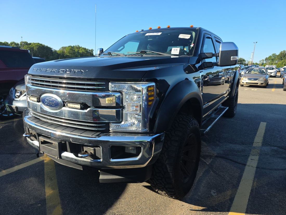 2018 FORD Super Duty - Single Rear Wheel