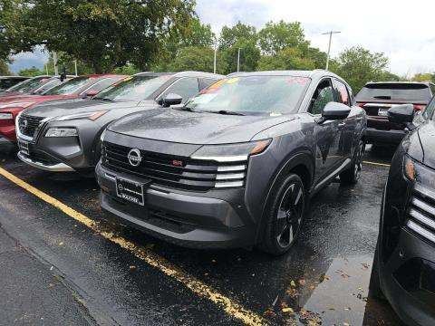 2025 Nissan SR