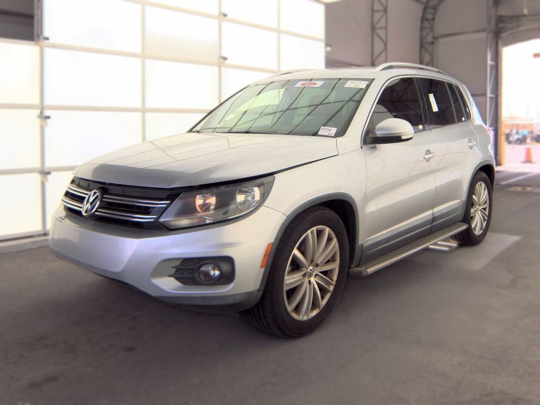 2014 VOLKSWAGEN Tiguan