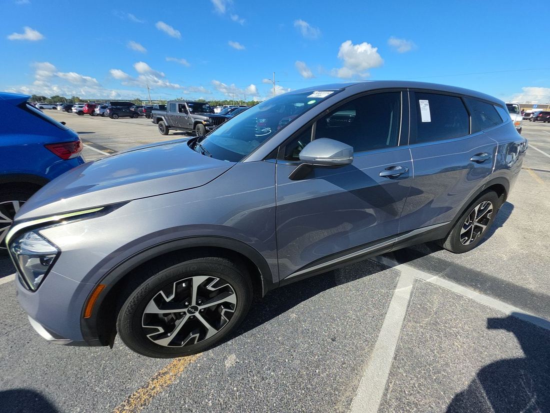 2023 KIA EX