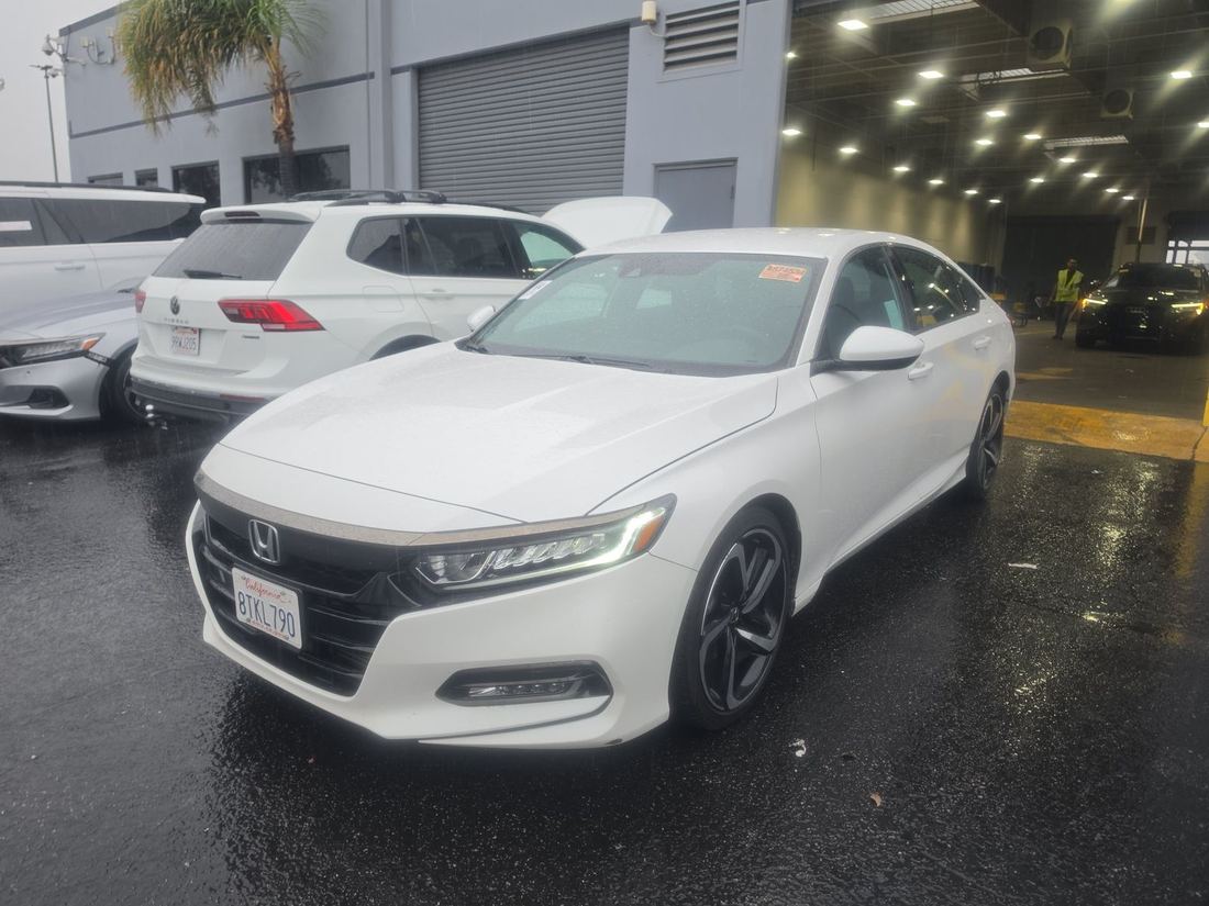 2020 HONDA Sport