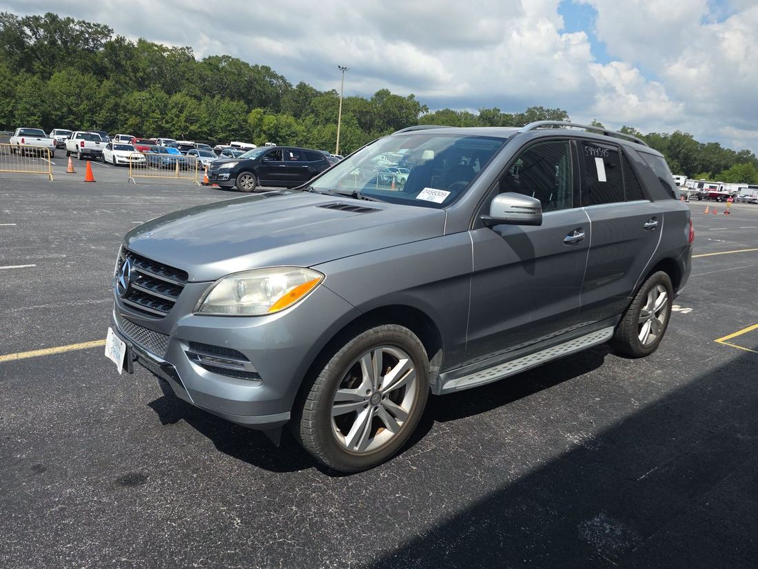 2013 MERCEDES-B None