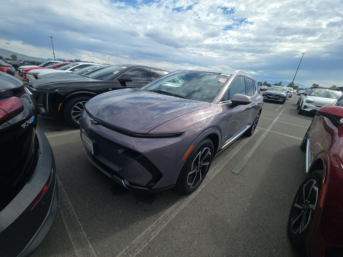 2024 CHEVROLET 2LT