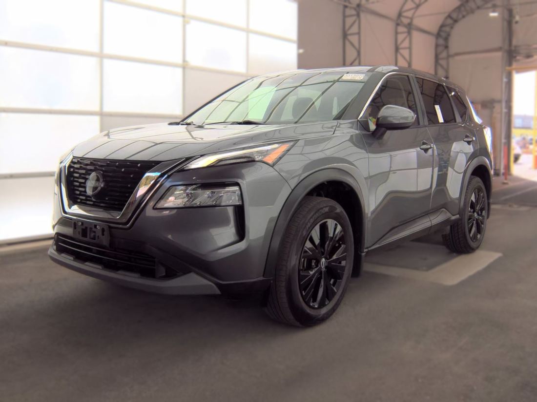 2023 NISSAN SV