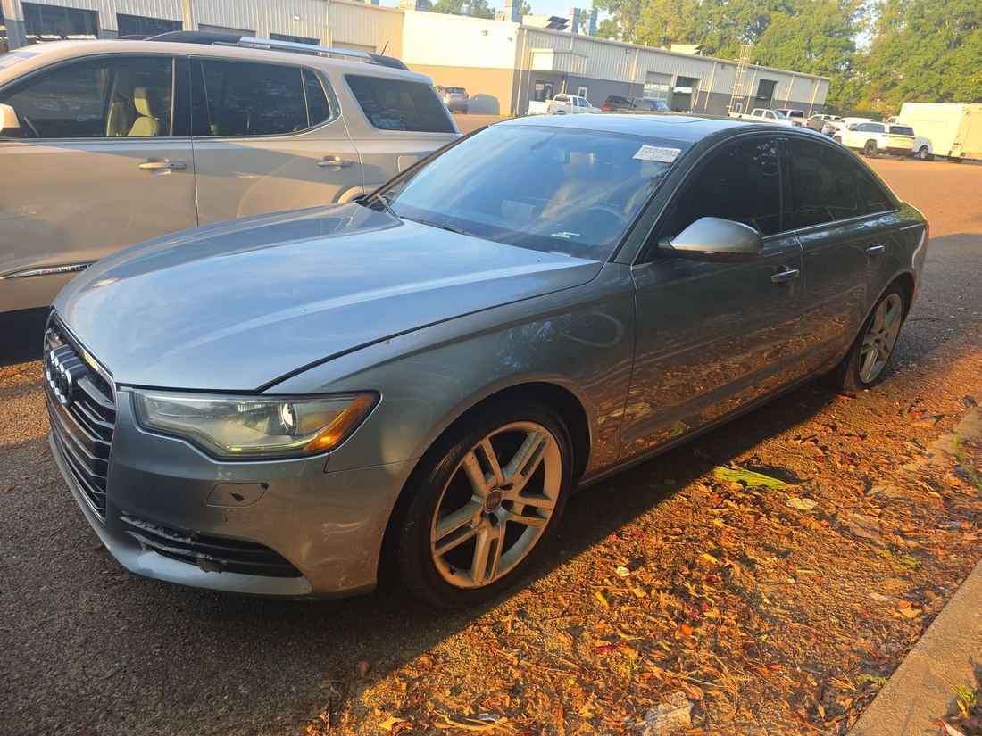 2015 AUDI Premium
