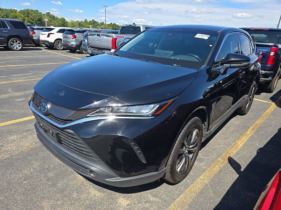2021 TOYOTA AXUH85L