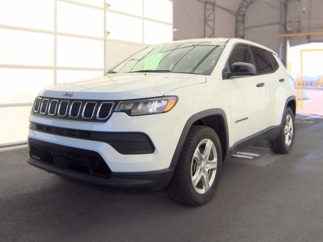 2023 JEEP Sport