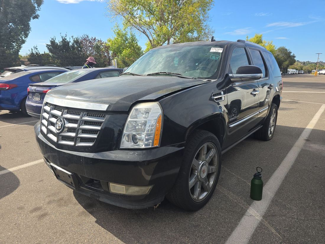 2010 CADILLAC Premium