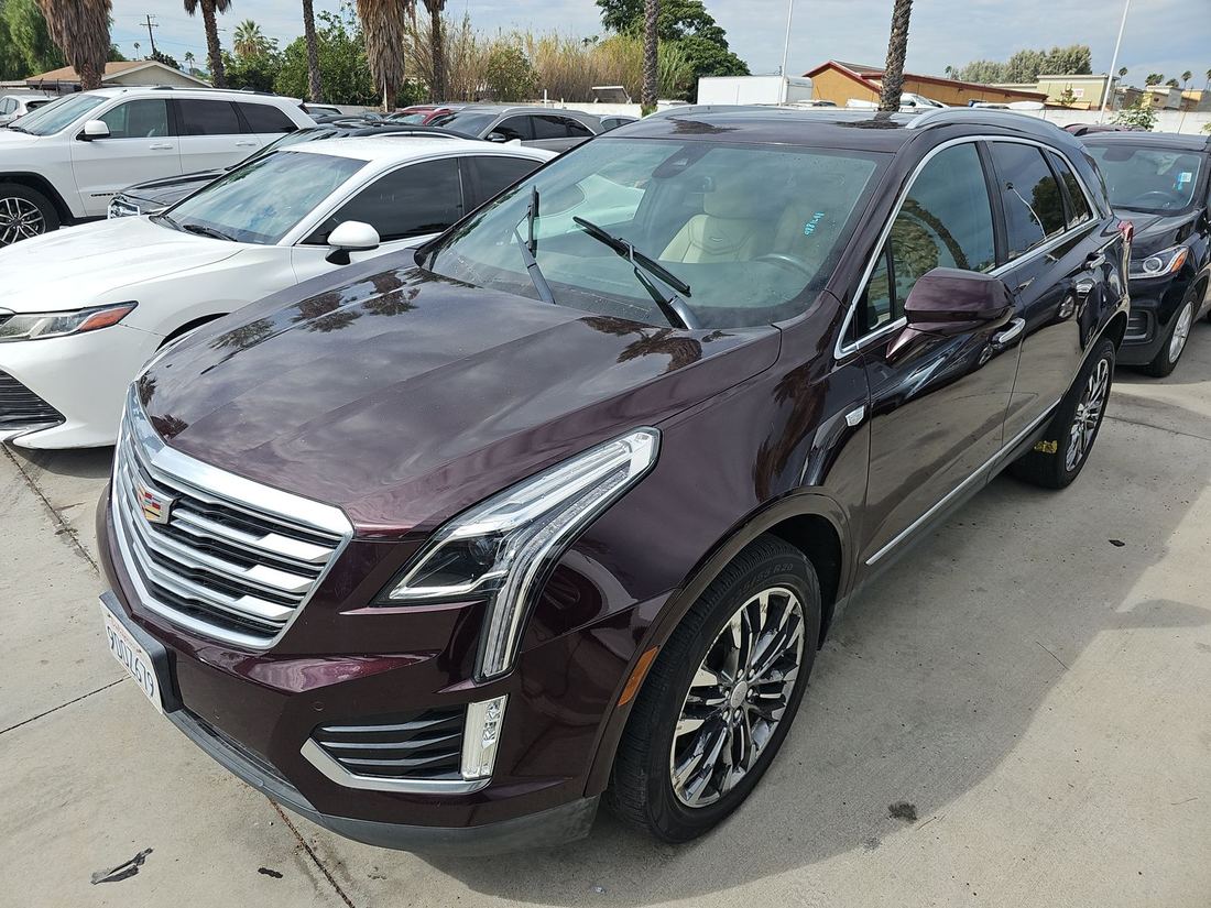2017 CADILLAC Premium Luxury