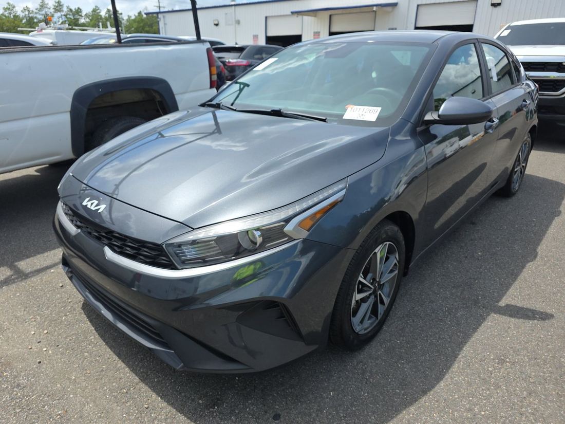 2024 KIA LX, LXS
