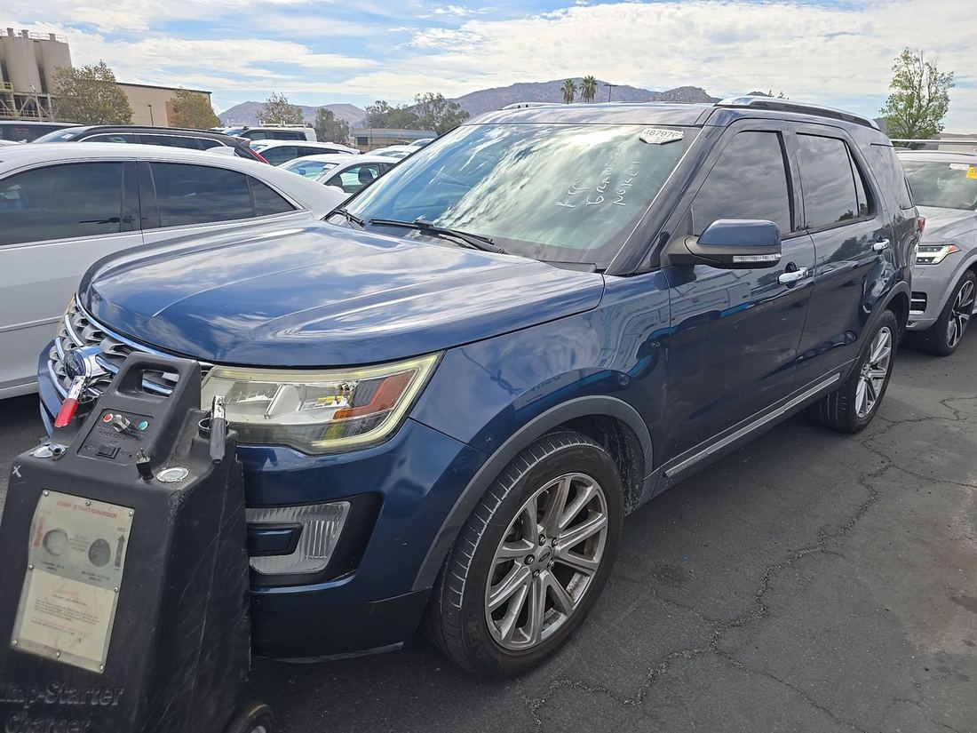 2017 FORD Limited