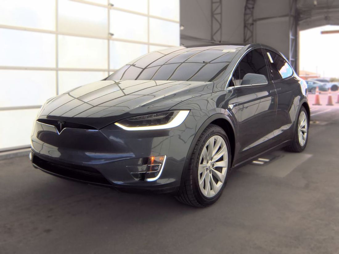 2017 TESLA Model X