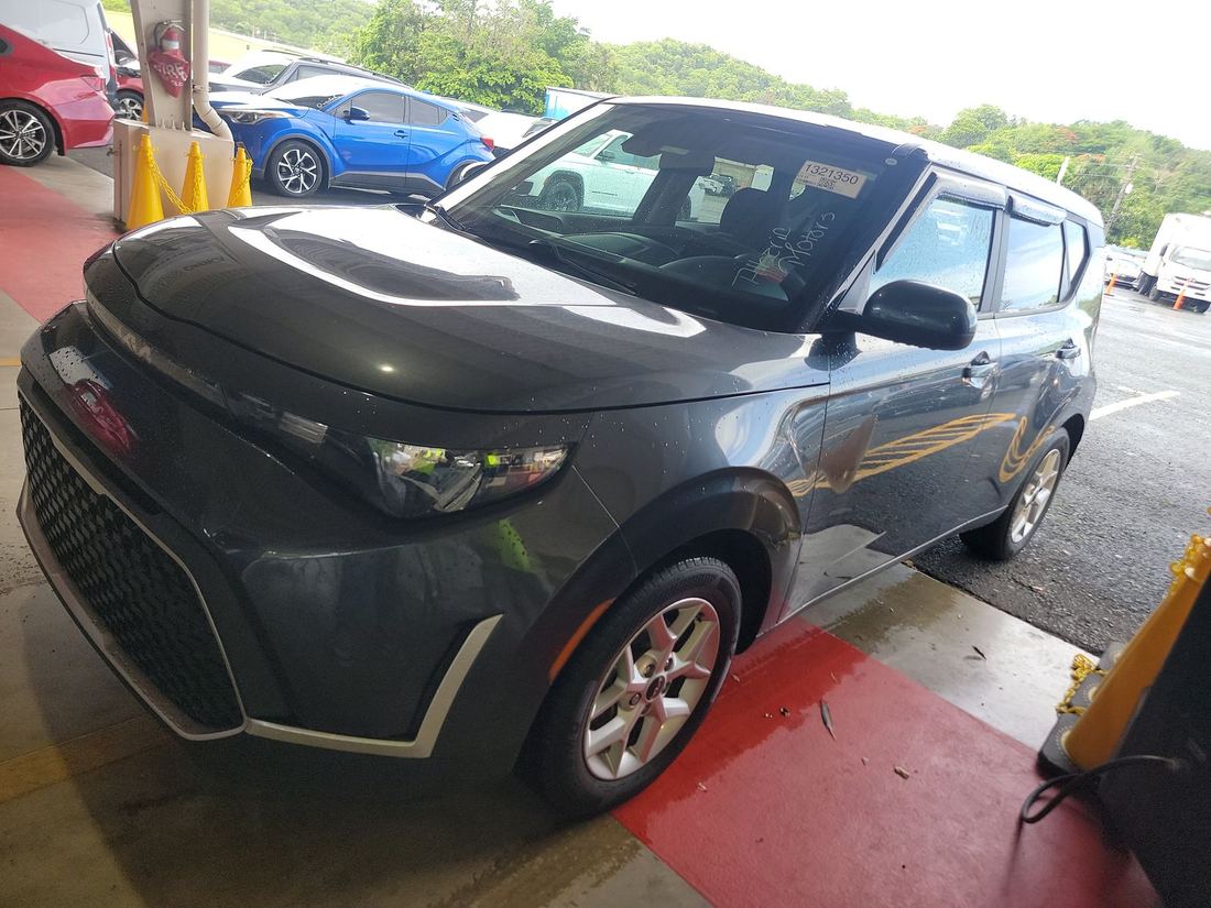 2023 KIA LX, S