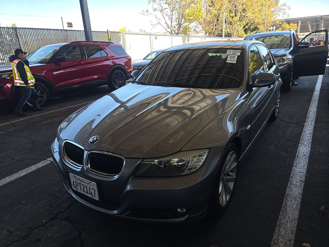 2011 BMW 3-Series