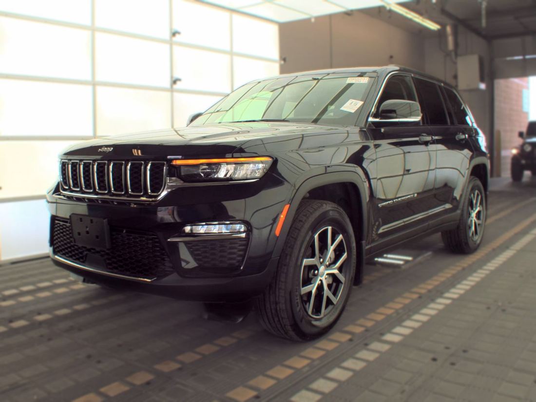 2023 JEEP Limited
