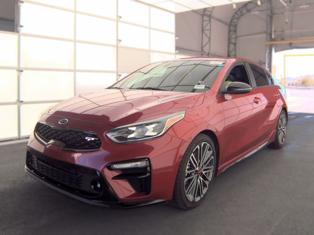 2021 KIA GT