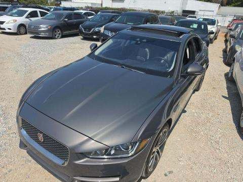 2017 Jaguar Premium