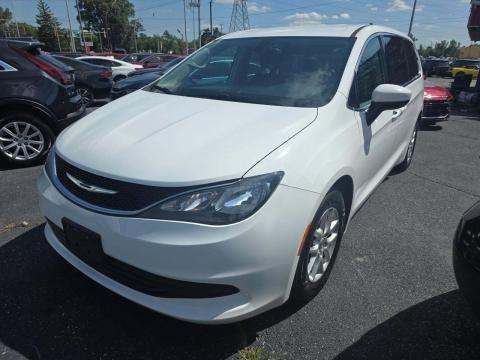2017 Chrysler Touring