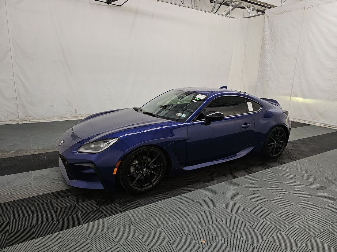 2024 TOYOTA Premium
