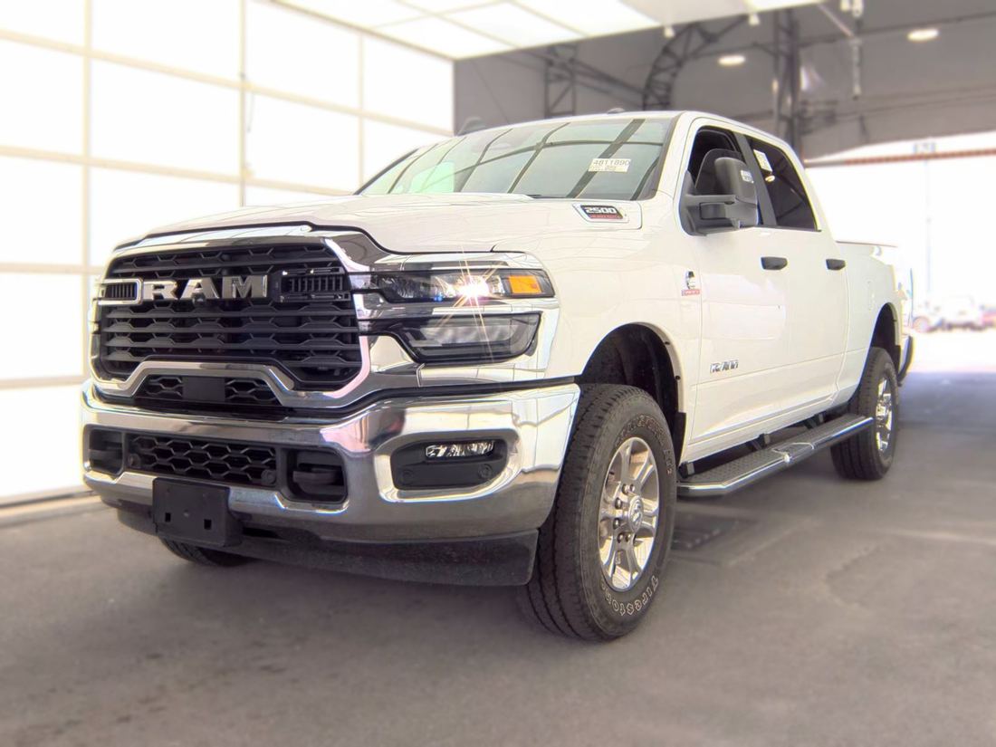 2025 Ram Big Horn/Lonestar