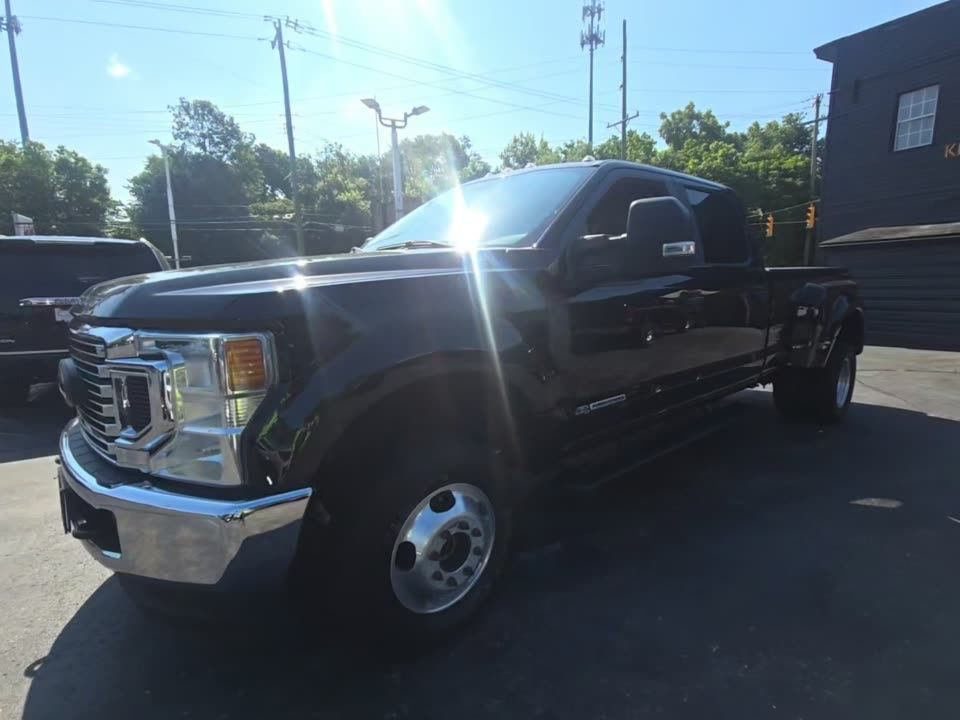 2022 Ford F-Series Super Duty - Dual Rear Wheel