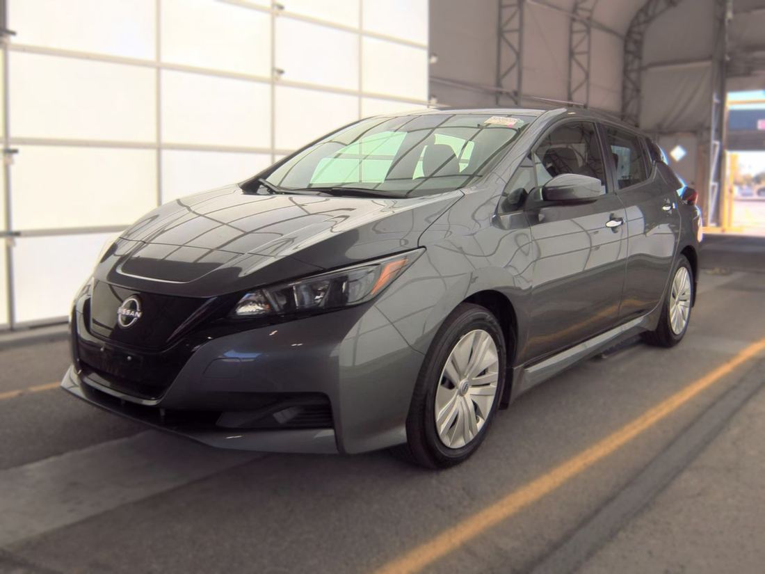 2025 NISSAN S