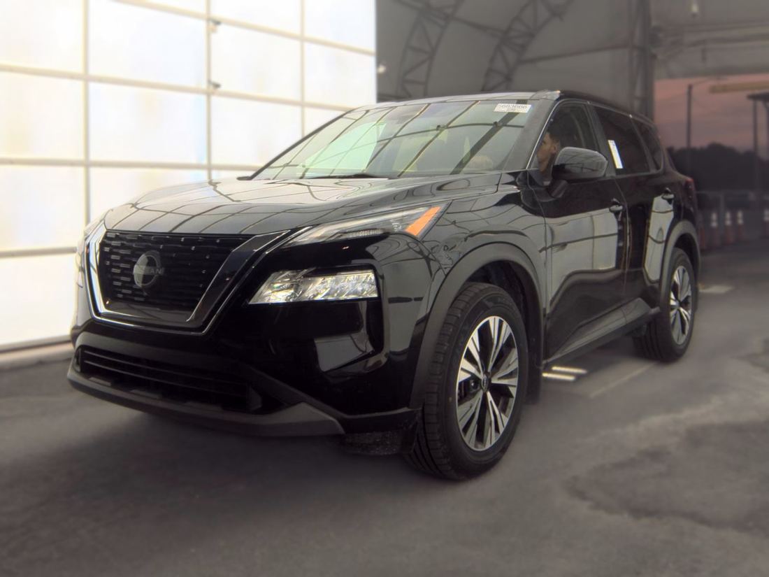 2023 Nissan SV