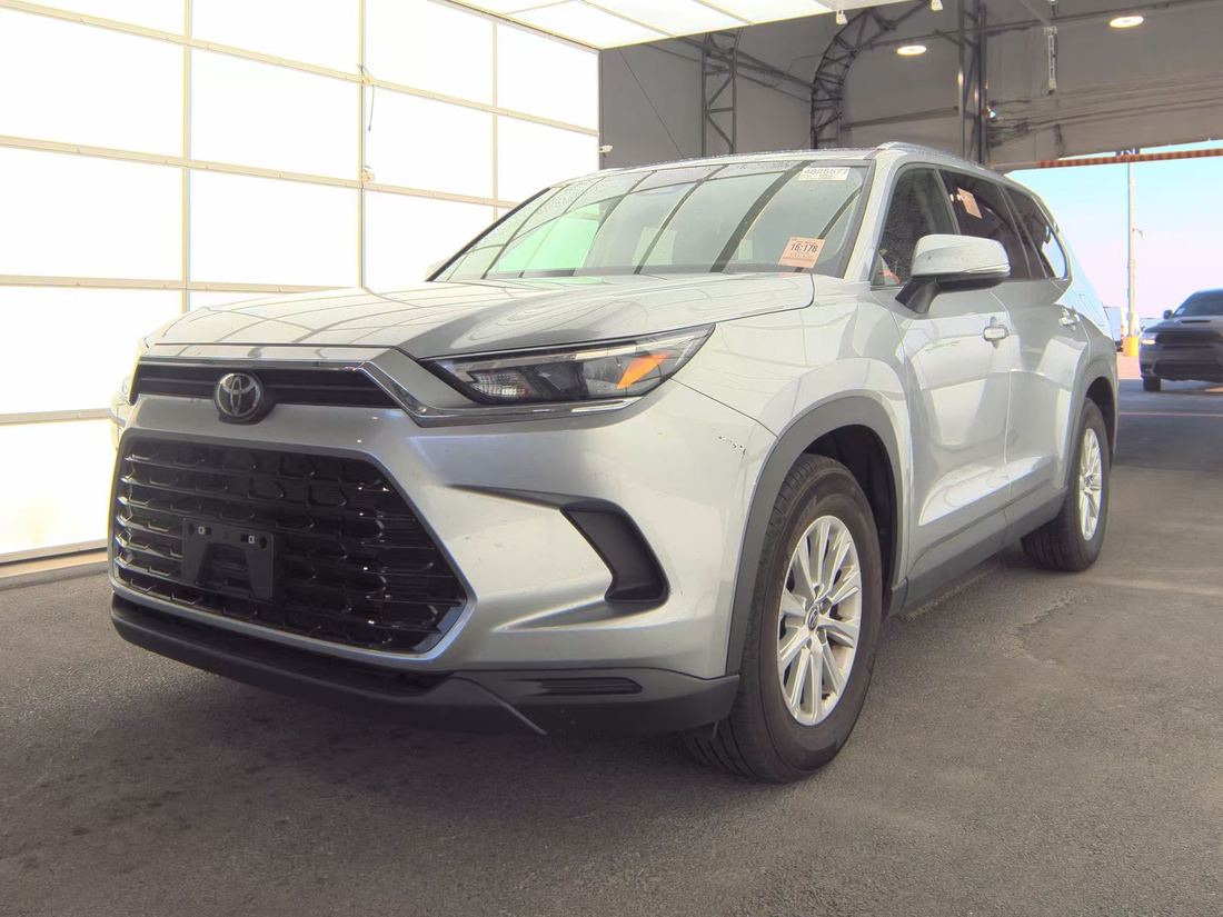 2025 Toyota 15 Series