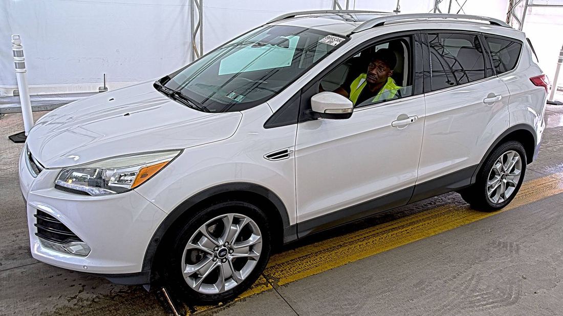 2014 FORD Titanium