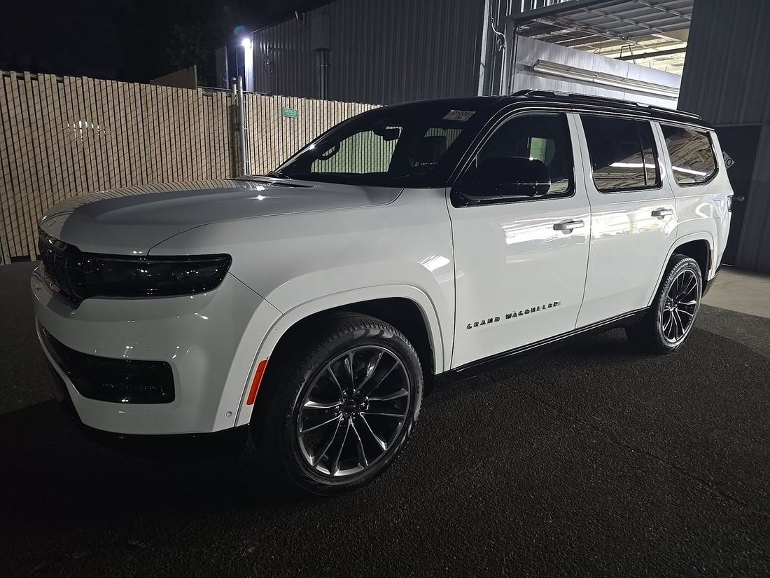 2025 JEEP Series III