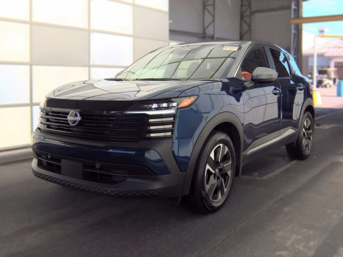 2025 NISSAN SV