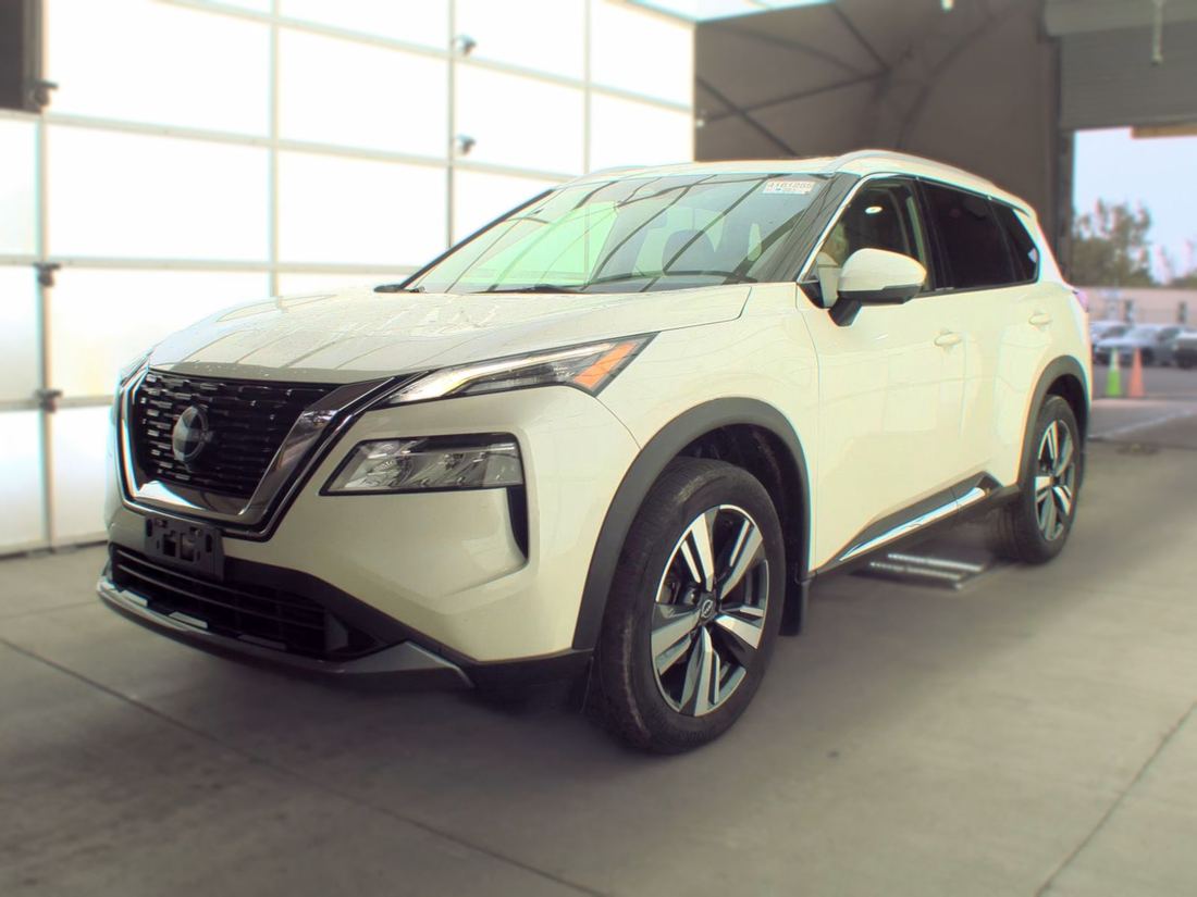 2023 NISSAN SL