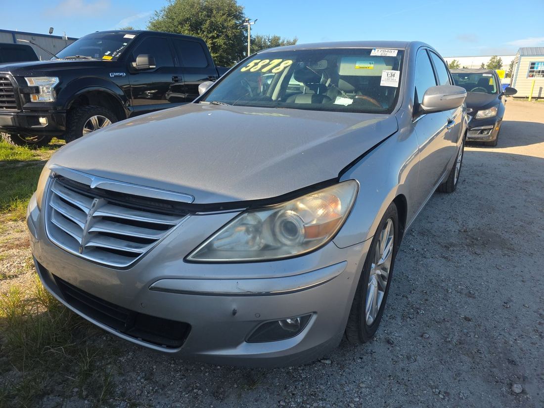 2011 Hyundai Middle level
