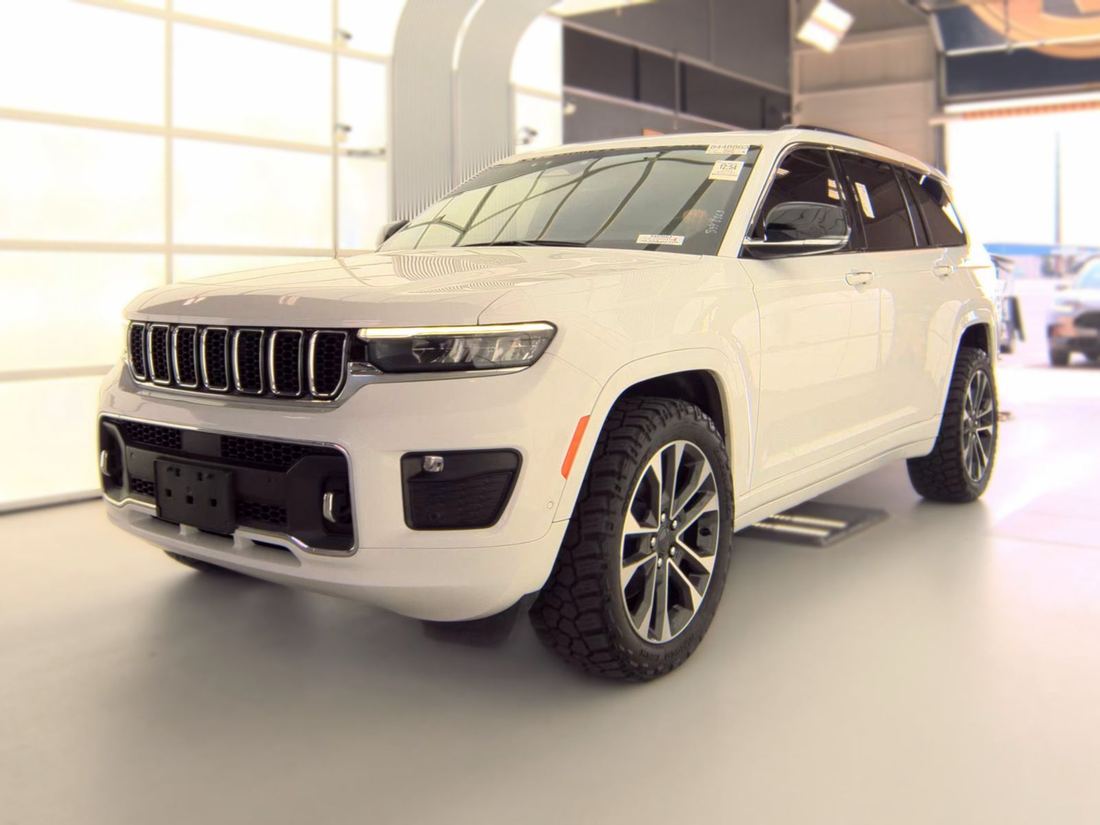 2023 JEEP Overland