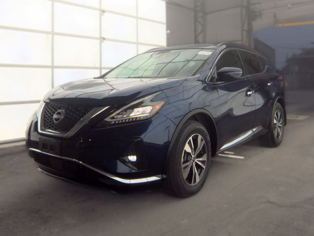 2023 Nissan SV