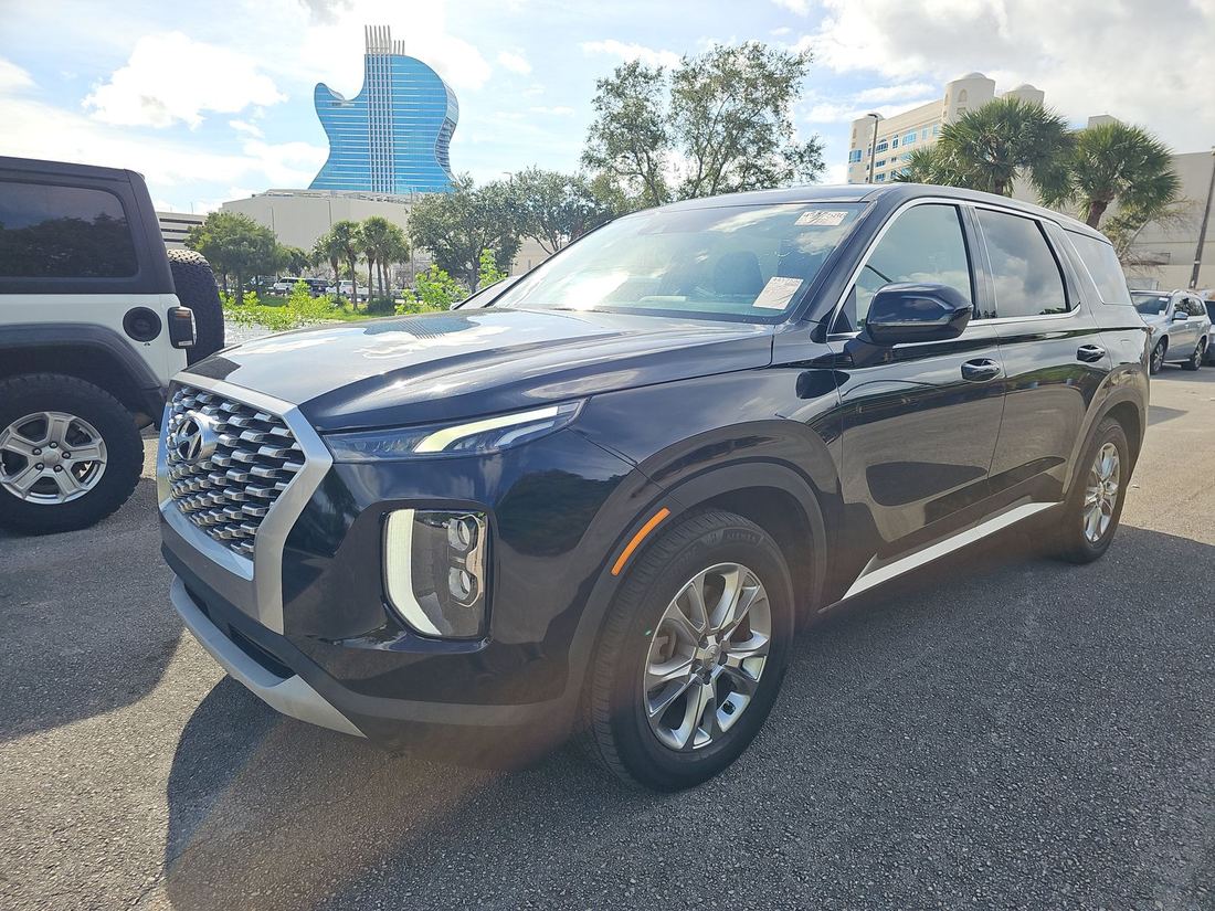 2022 Hyundai SE