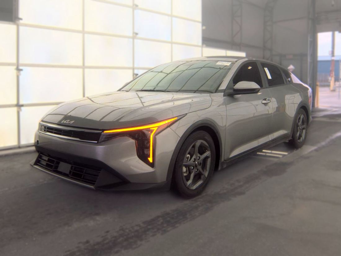 2025 KIA LX, LXS