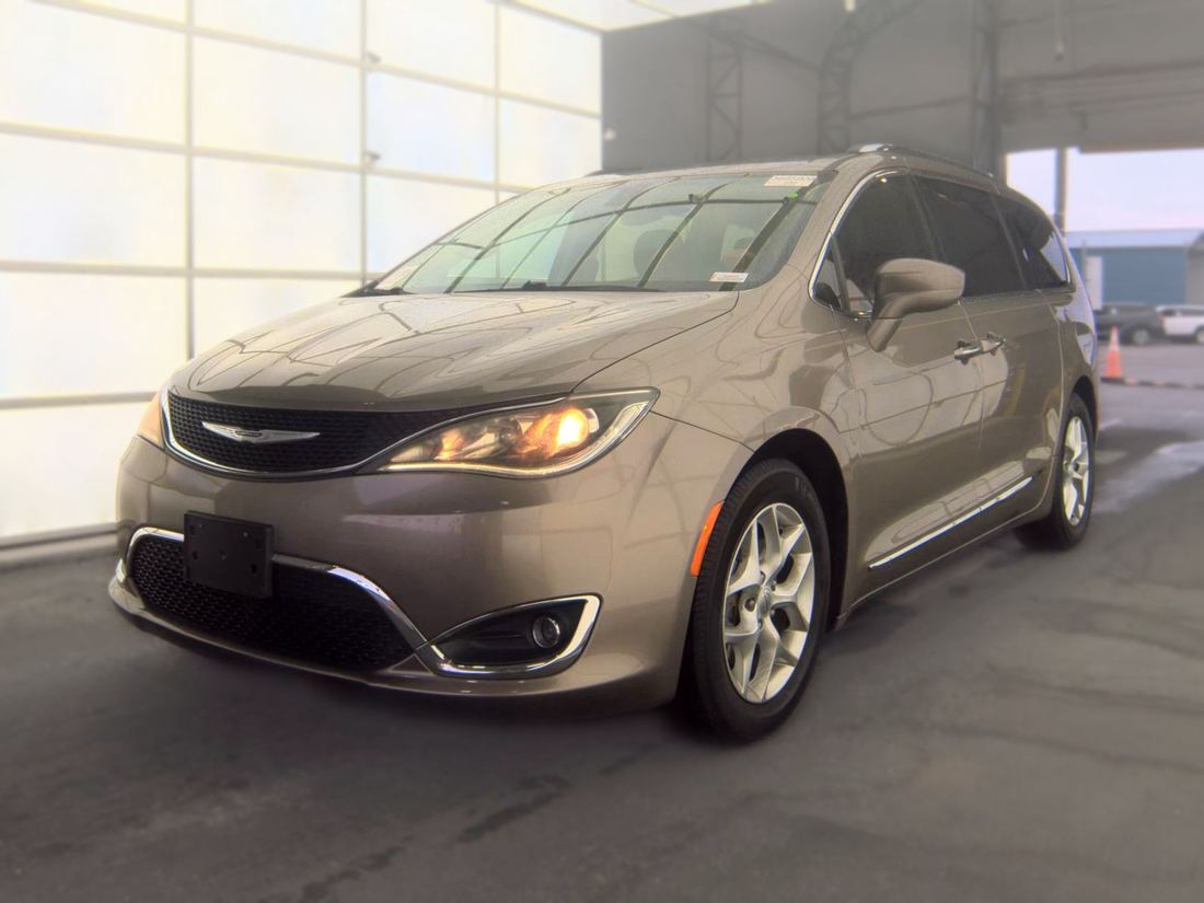 2018 CHRYSLER Touring L Plus